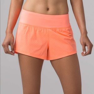 lululemon final lap 2.5” short